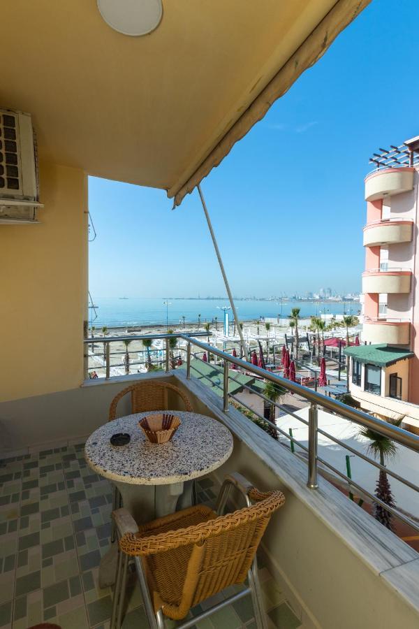 Comfortable Apartment Next To The Beach ドゥラス エクステリア 写真