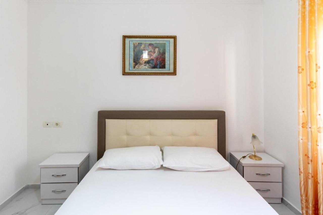 Comfortable Apartment Next To The Beach ドゥラス エクステリア 写真