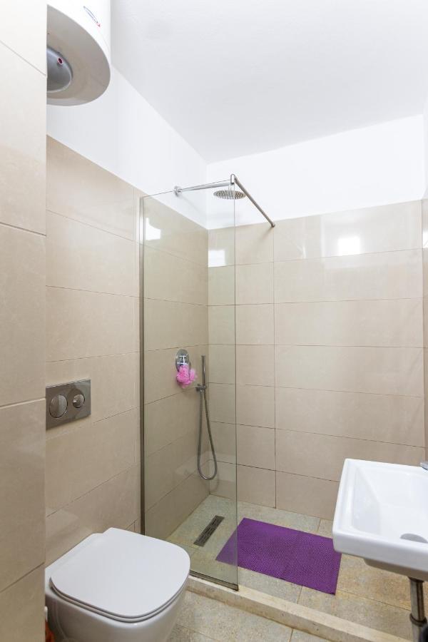 Comfortable Apartment Next To The Beach ドゥラス エクステリア 写真
