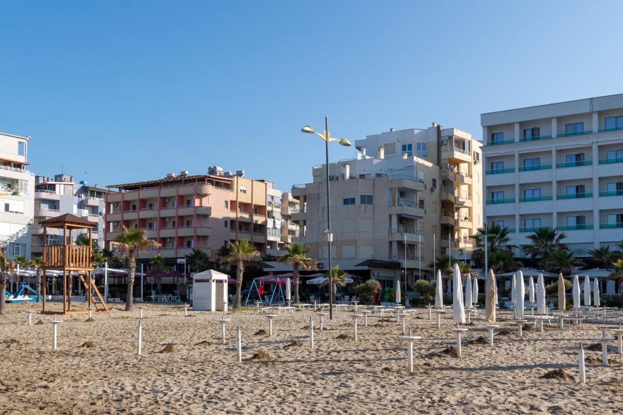 Comfortable Apartment Next To The Beach ドゥラス エクステリア 写真