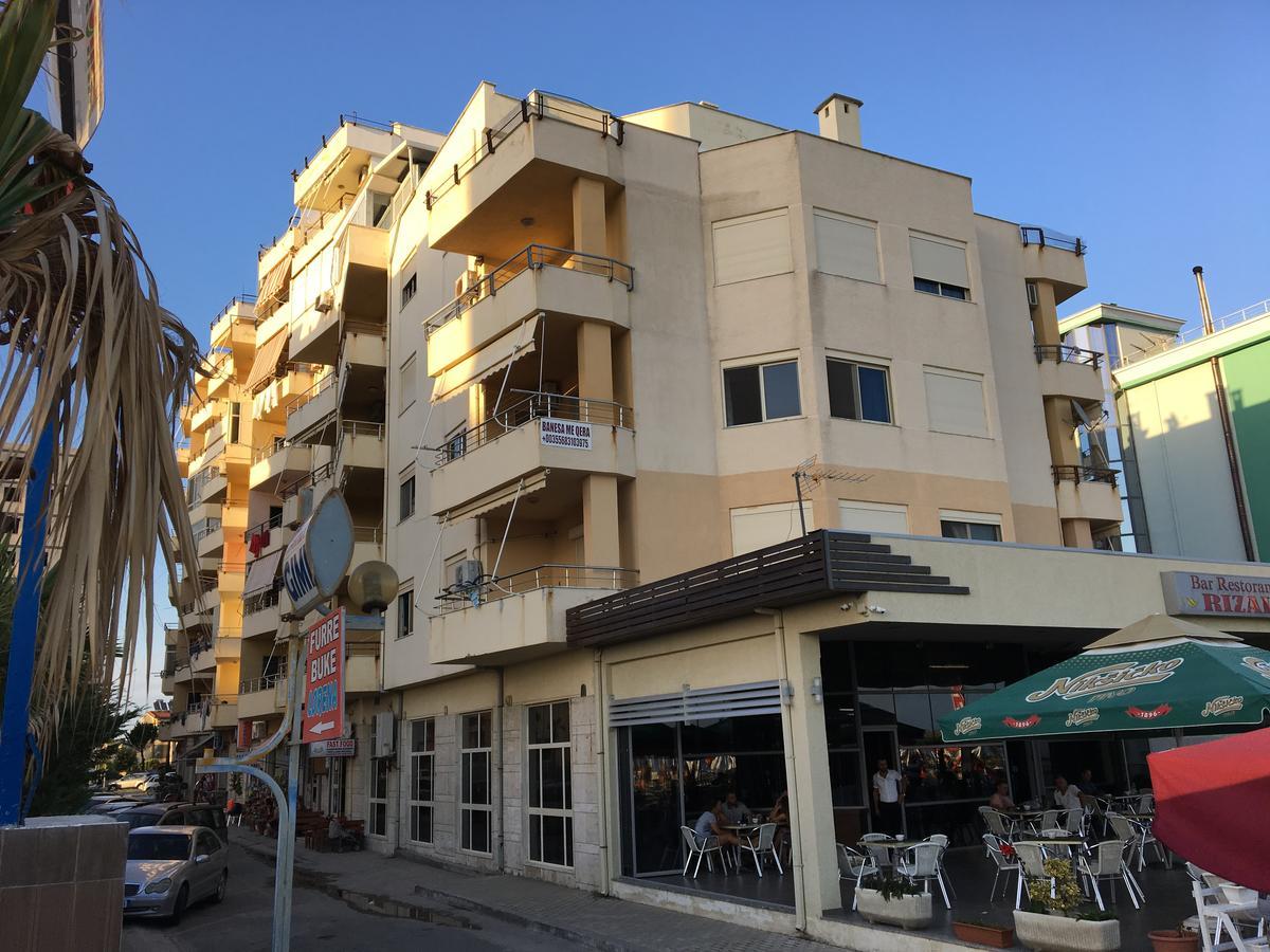 Comfortable Apartment Next To The Beach ドゥラス エクステリア 写真